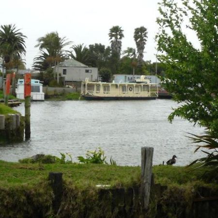 Blue House Villa Awanui Buitenkant foto